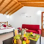 Apartman 102 Bright With Pool View *
