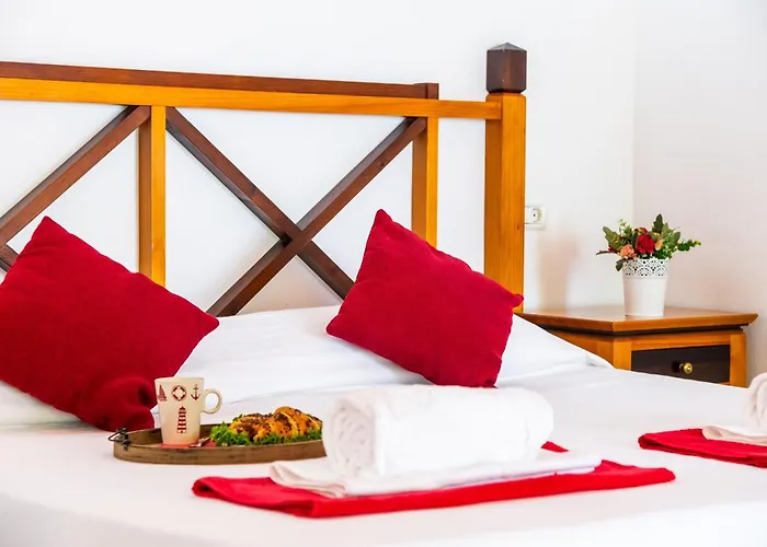 Апартаменты 102 Bright With Pool View